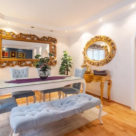 Exclusive Flat With Balcony In Nisantasi * Κωνσταντινούπολη