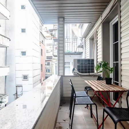 Διαμέρισμα Exclusive Flat With Balcony In Nisantasi Κωνσταντινούπολη
