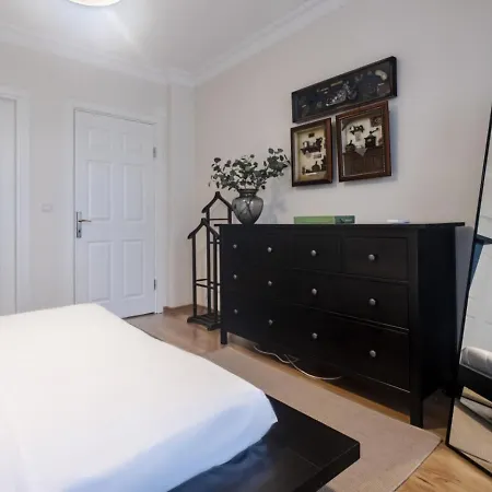 Exclusive Flat With Balcony In Nisantasi Διαμέρισμα Κωνσταντινούπολη