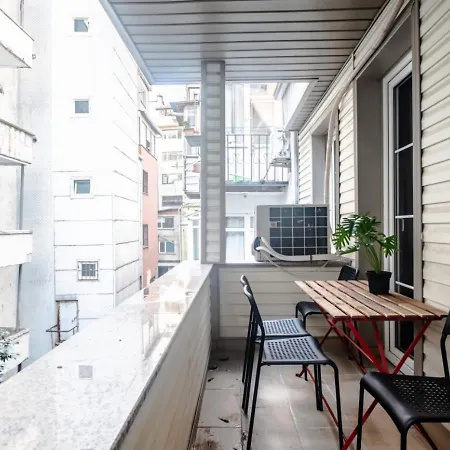 Διαμέρισμα Exclusive Flat With Balcony In Nisantasi Κωνσταντινούπολη