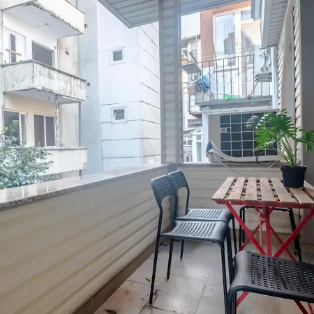 Exclusive Flat With Balcony In Nisantasi